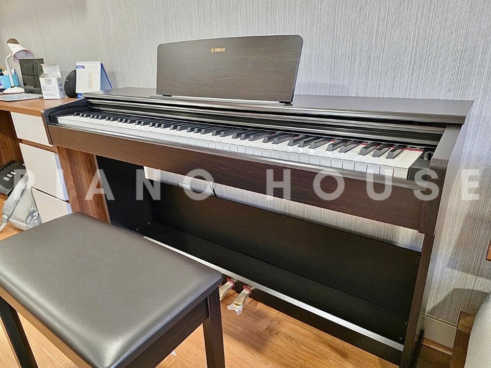 Cận cảnh YAMAHA YDP-105 R tại Piano House